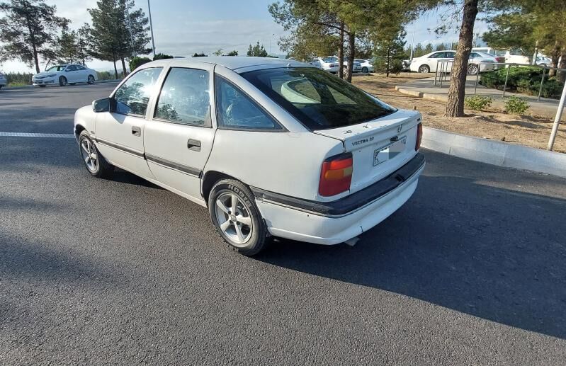 Opel Vectra 1993 - 30 000 TMT - Garadamak Şor - img 2