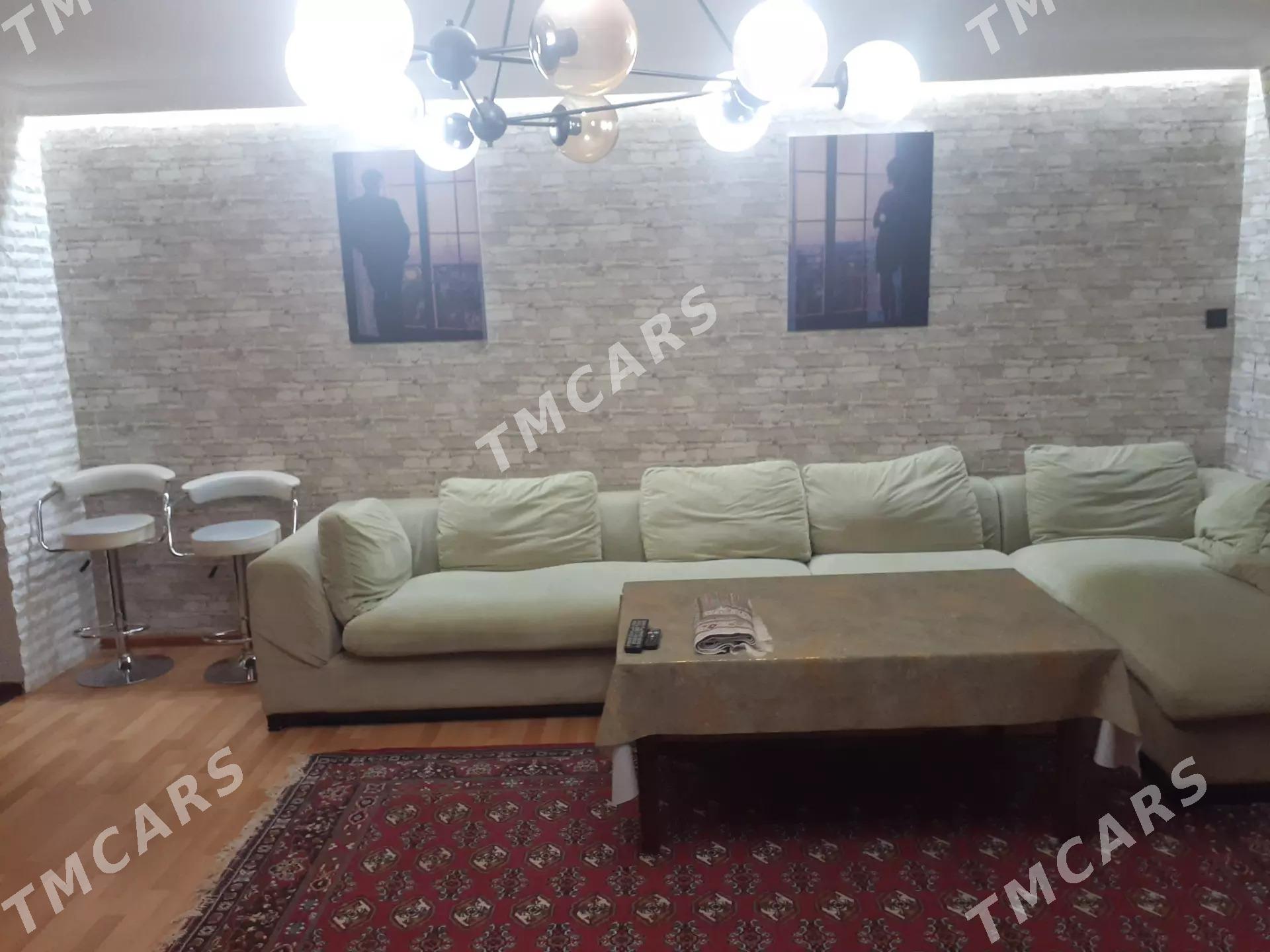 30 Ostrowskiy 2/1 etaź 2komnat - Aşgabat - img 2