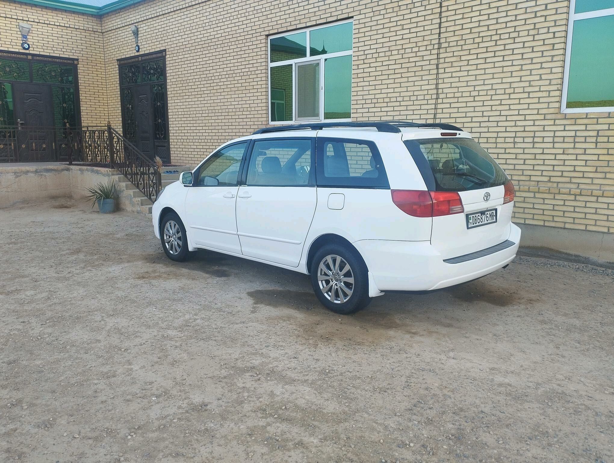 Toyota Sienna 2004 - 210 000 TMT - Мары - img 3