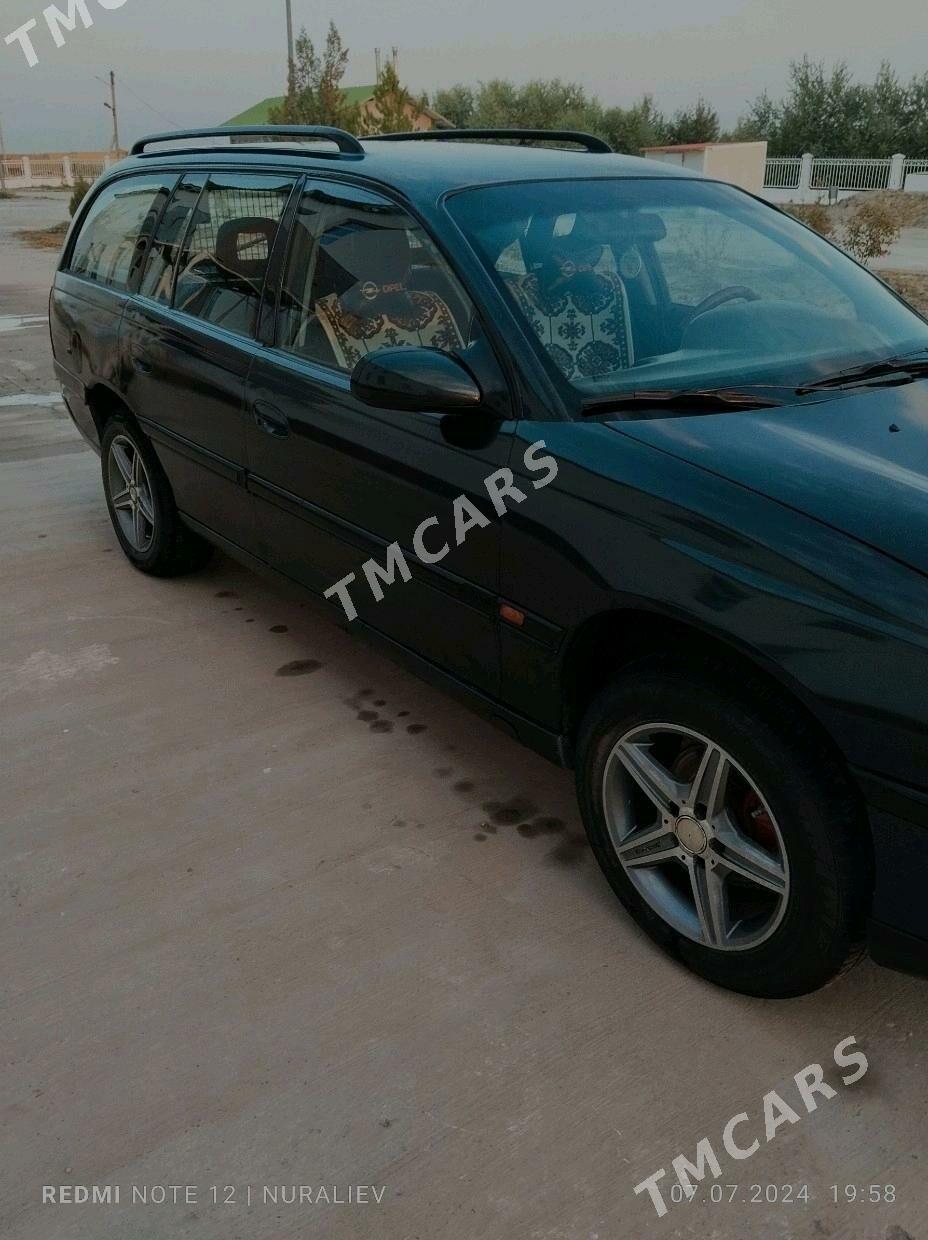 Opel Omega 1995 - 44 000 TMT - Чарджоу - img 3