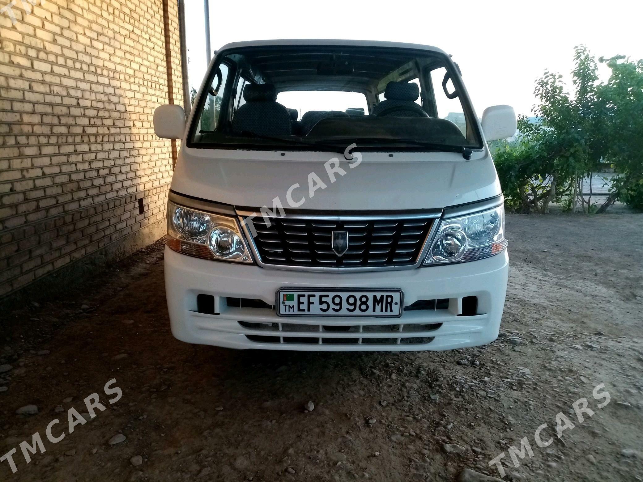 Toyota Hiace 2005 - 105 000 TMT - Мары - img 6