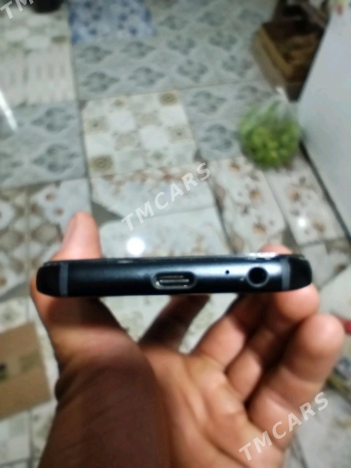 Samsung A3 17 - Векильбазар - img 3
