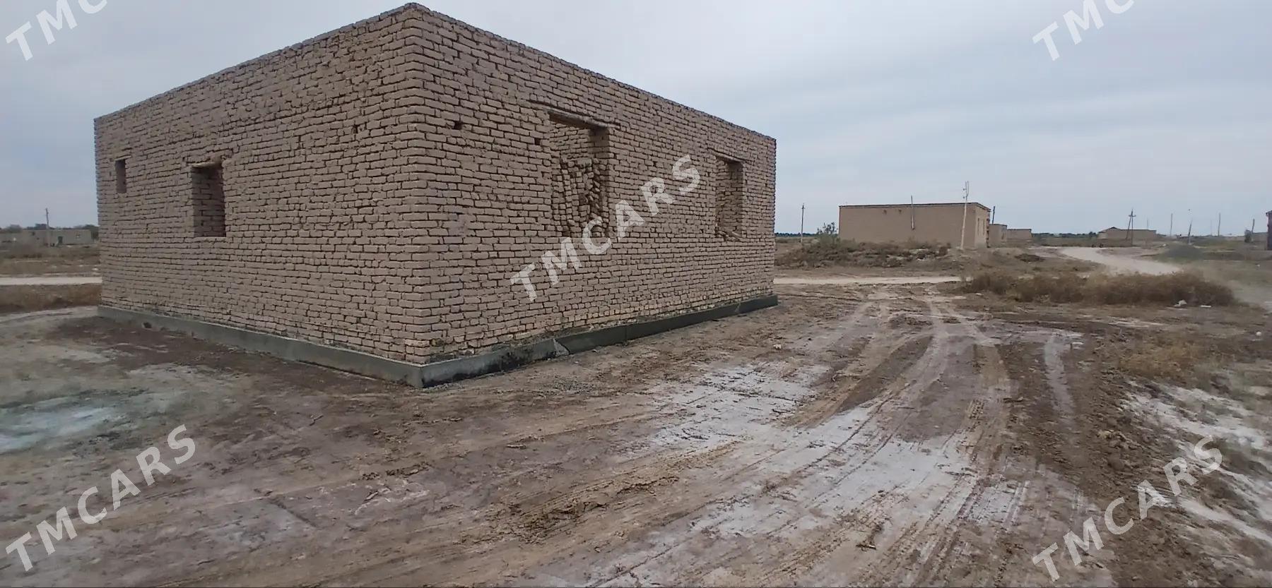 satlyk jay gyssagly - Акдепе - img 2