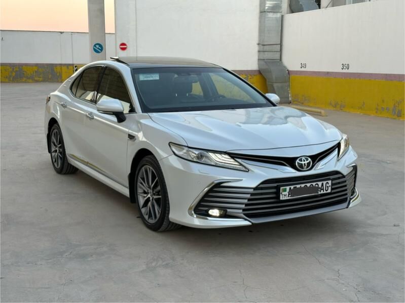Toyota Camry 2023 - 669 000 TMT - Aşgabat - img 3