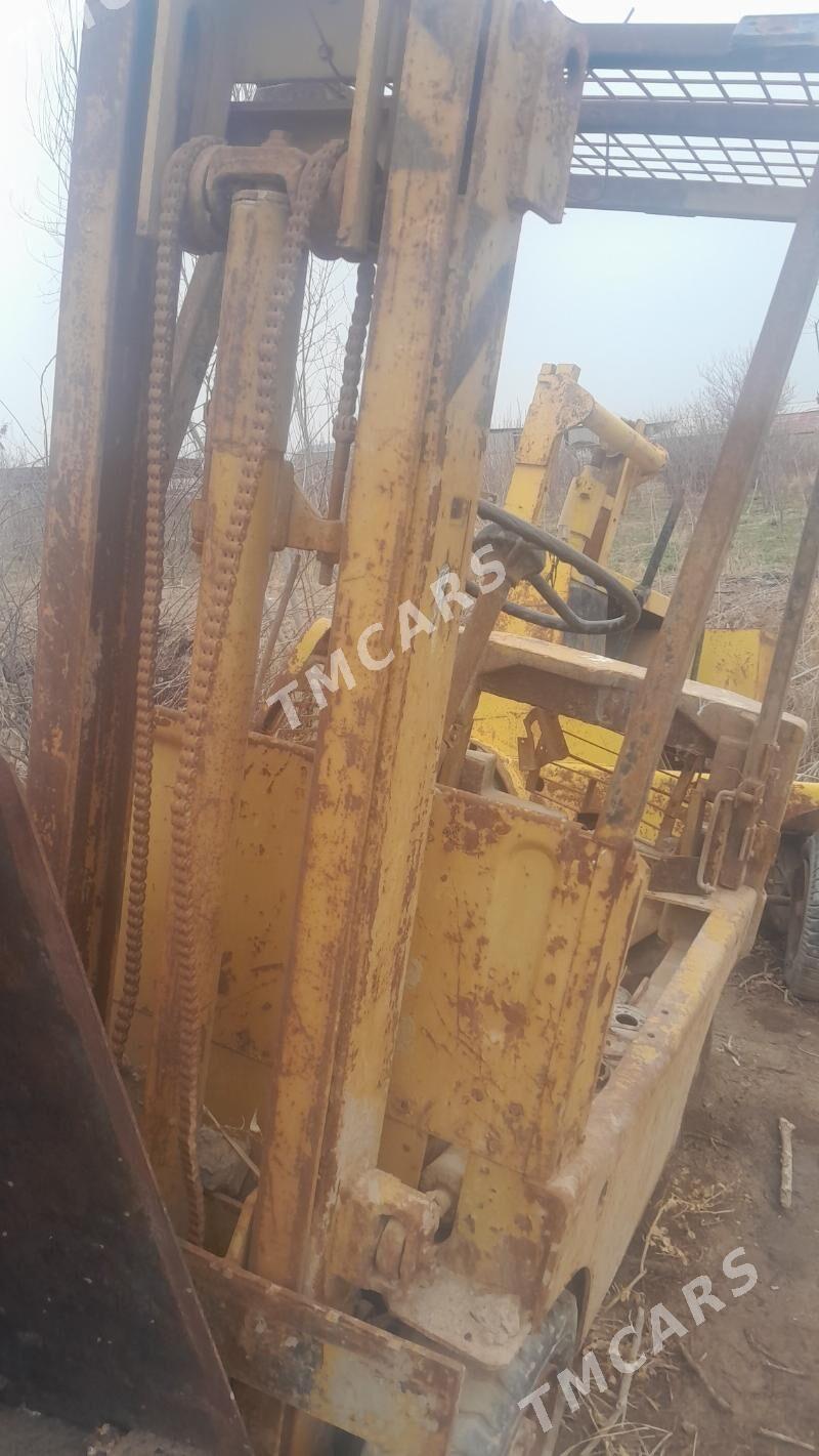 Kara Forklift 1980 - 6 000 TMT - Векильбазар - img 3