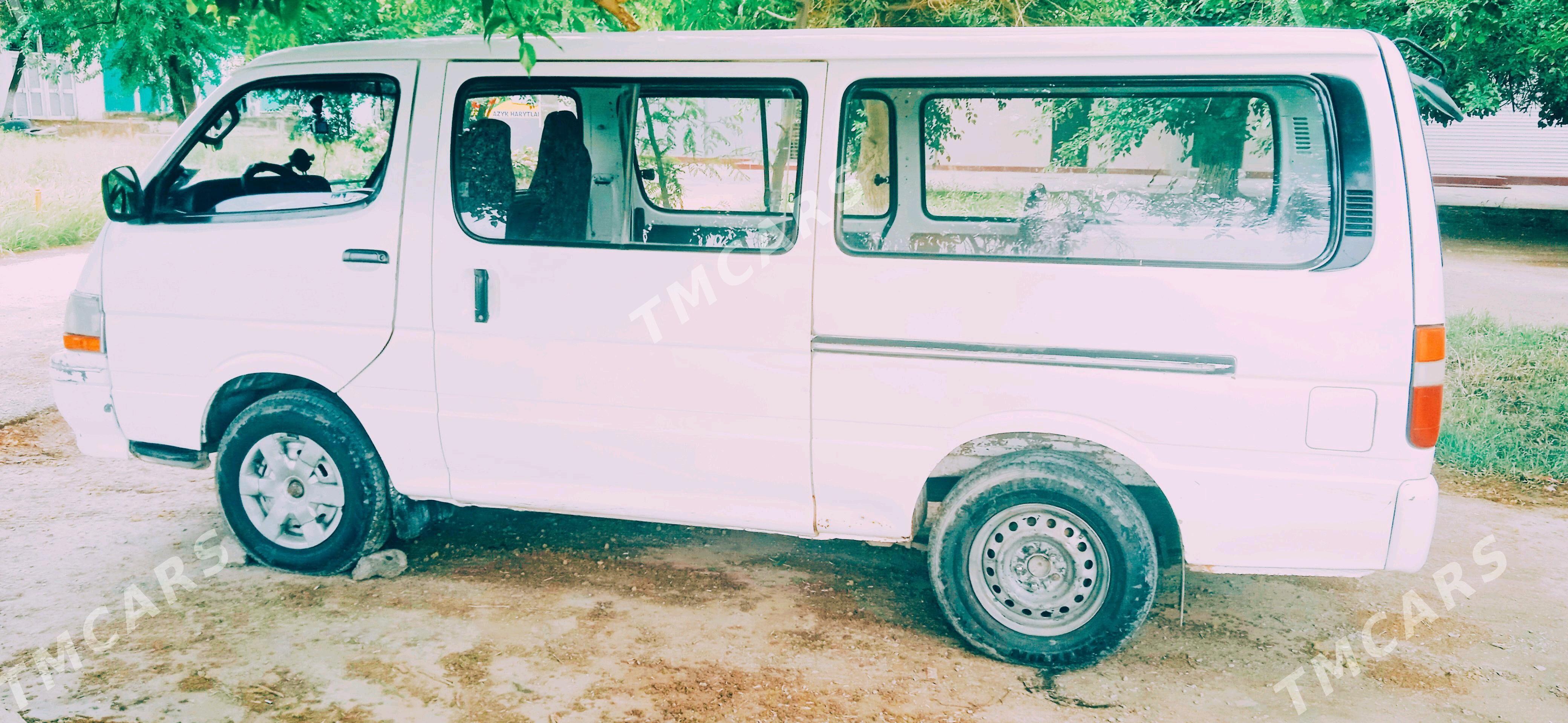 Toyota Hiace 1998 - 75 000 TMT - Мары - img 2