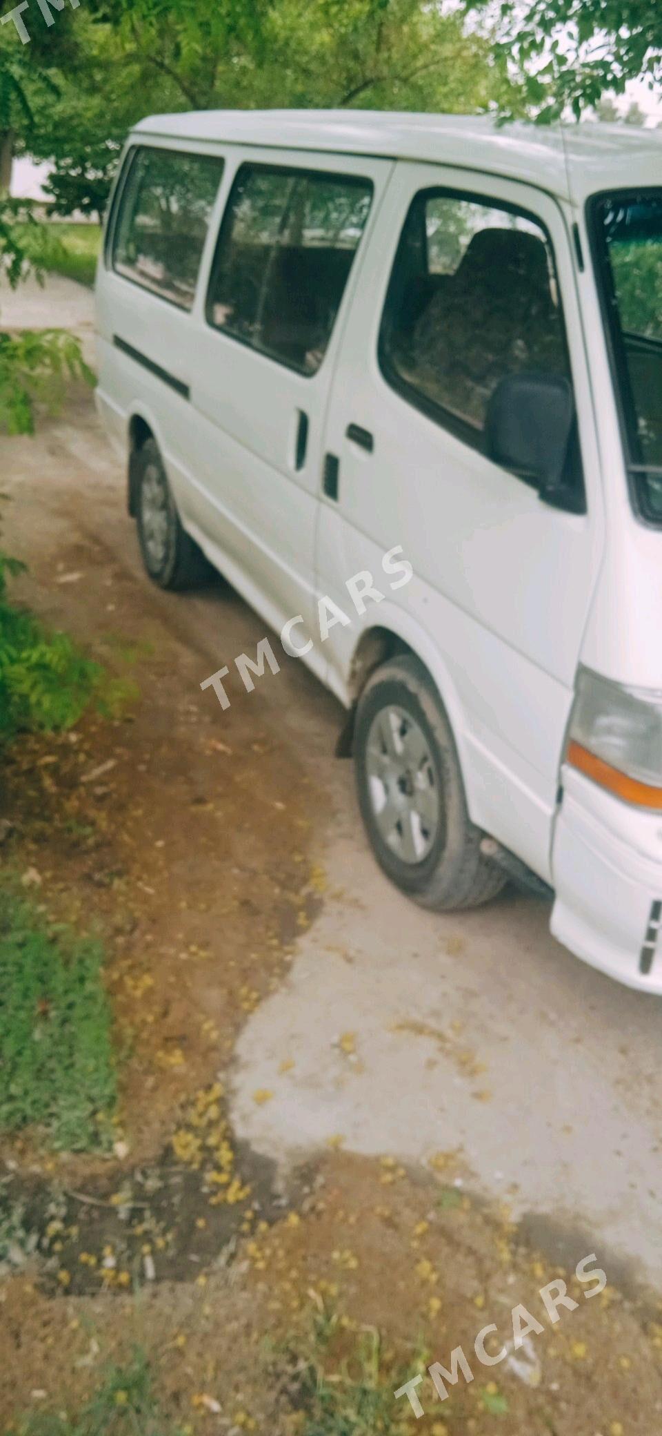 Toyota Hiace 1998 - 75 000 TMT - Мары - img 3
