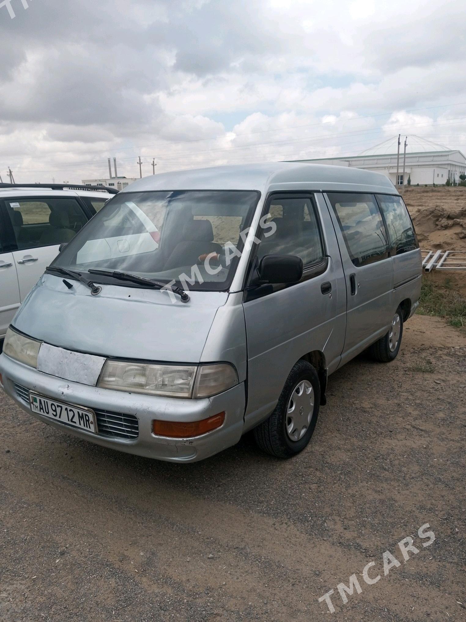 Toyota Town Ace 1993 - 26 000 TMT - Сакарчага - img 4
