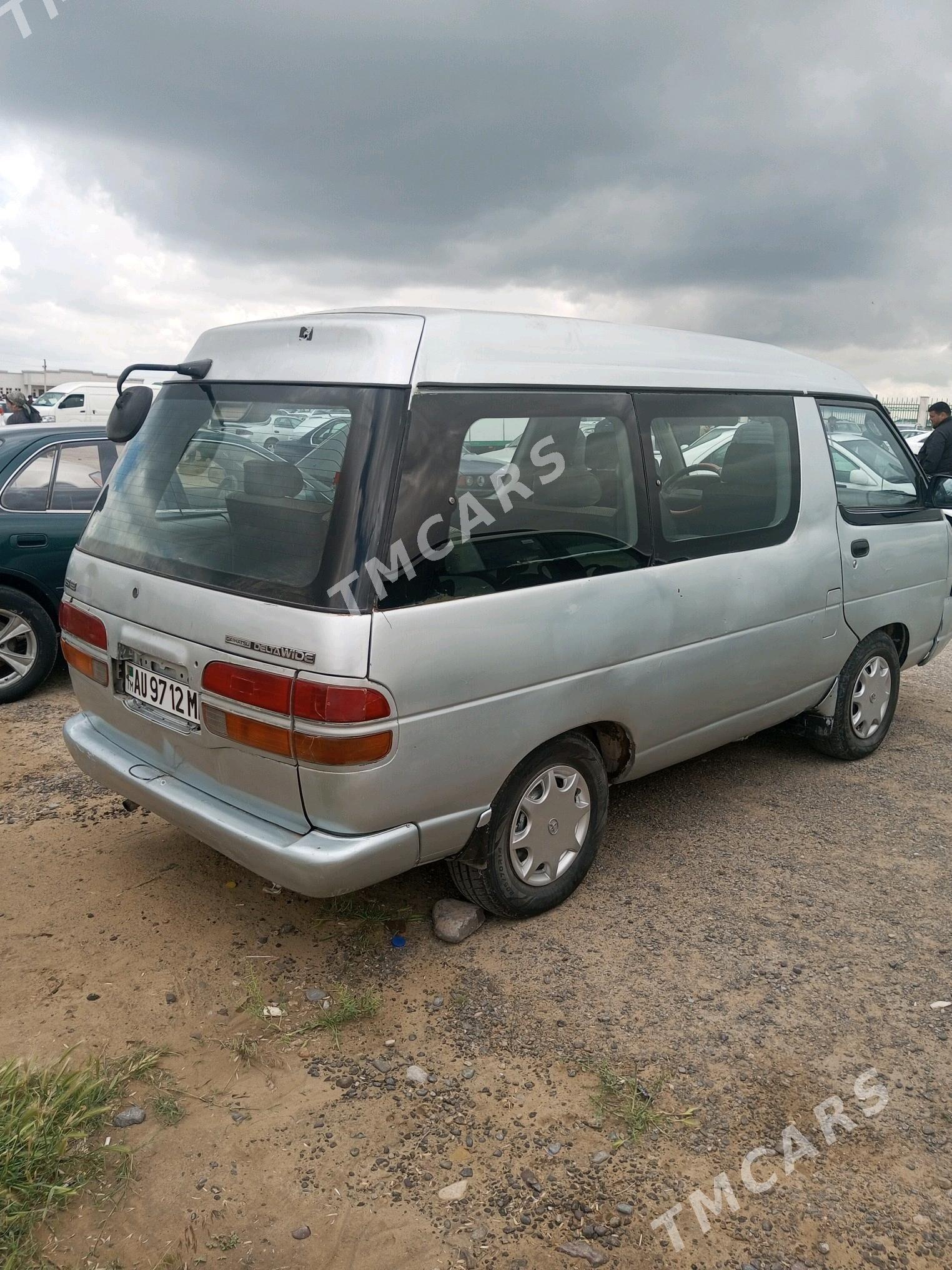 Toyota Town Ace 1993 - 26 000 TMT - Сакарчага - img 2