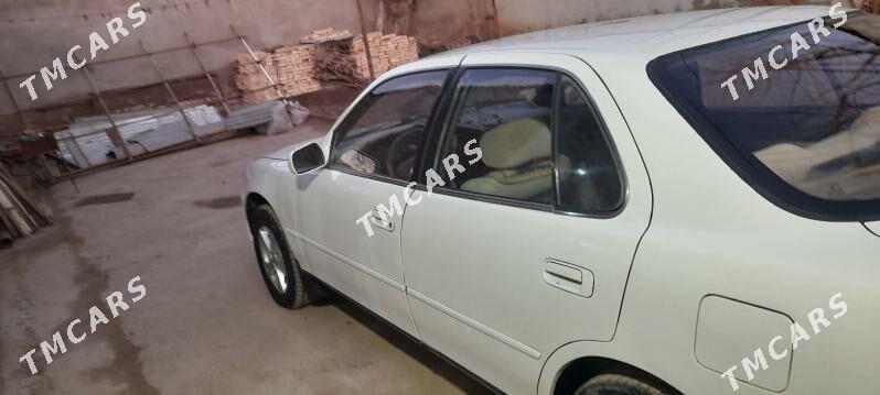Toyota Camry 1995 - 90 000 TMT - Мары - img 3