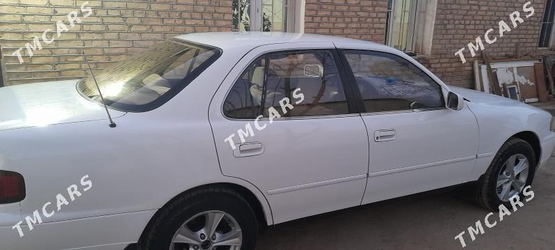 Toyota Camry 1995 - 90 000 TMT - Мары - img 5