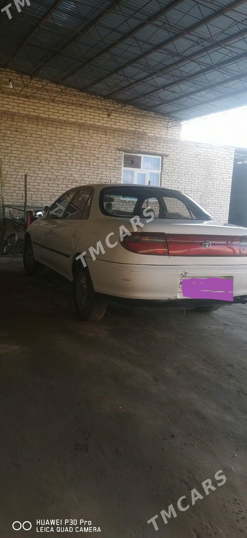 Toyota Carina 1992 - 37 000 TMT - Халач - img 4