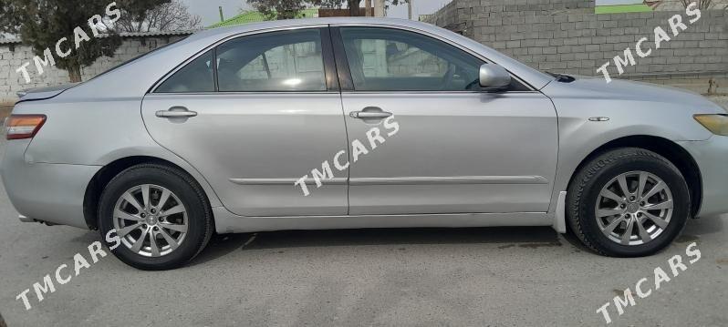 Toyota Camry 2010 - 135 000 TMT - Büzmeýin - img 5