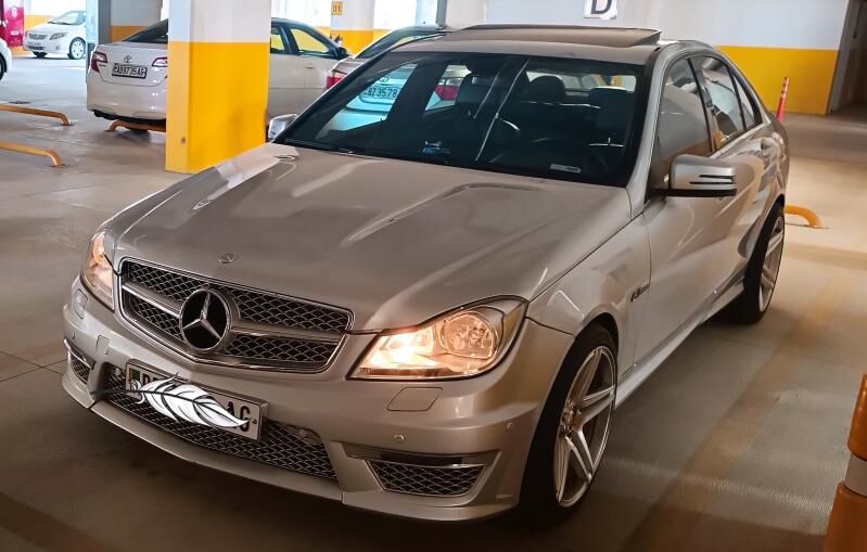 Mercedes-Benz C300 2010 - 250 000 TMT - Olimpiýa şäherçesi - img 3