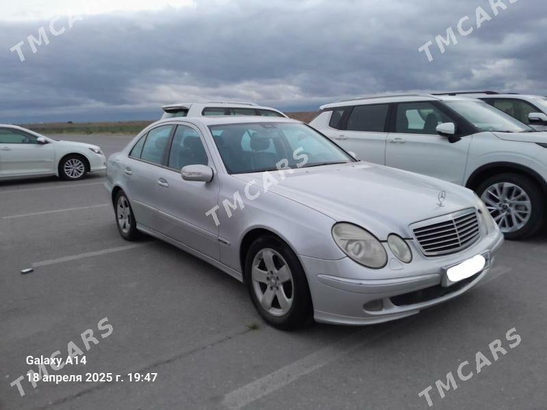 Mercedes-Benz E320 2003 - 119 000 TMT - Aşgabat - img 4