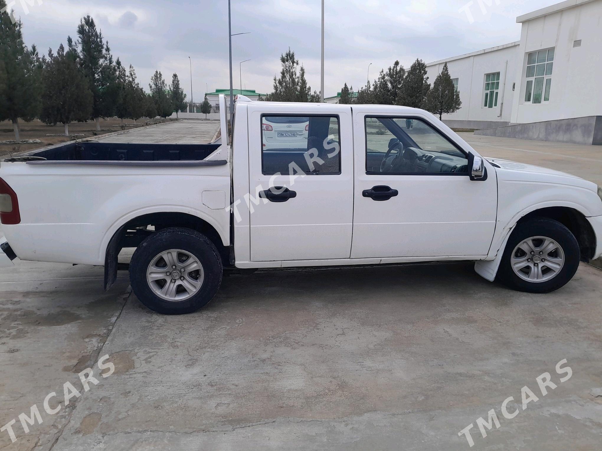 Toyota Hilux 2009 - 75 000 TMT - Бузмеин ГРЭС - img 2