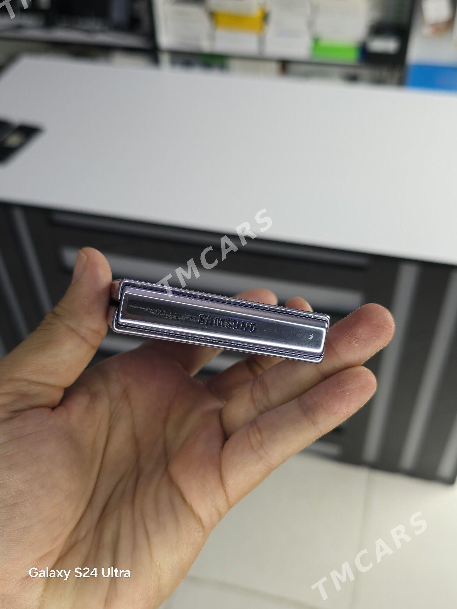 Galaxy Z Flip 4  8/128gb - Mary - img 8