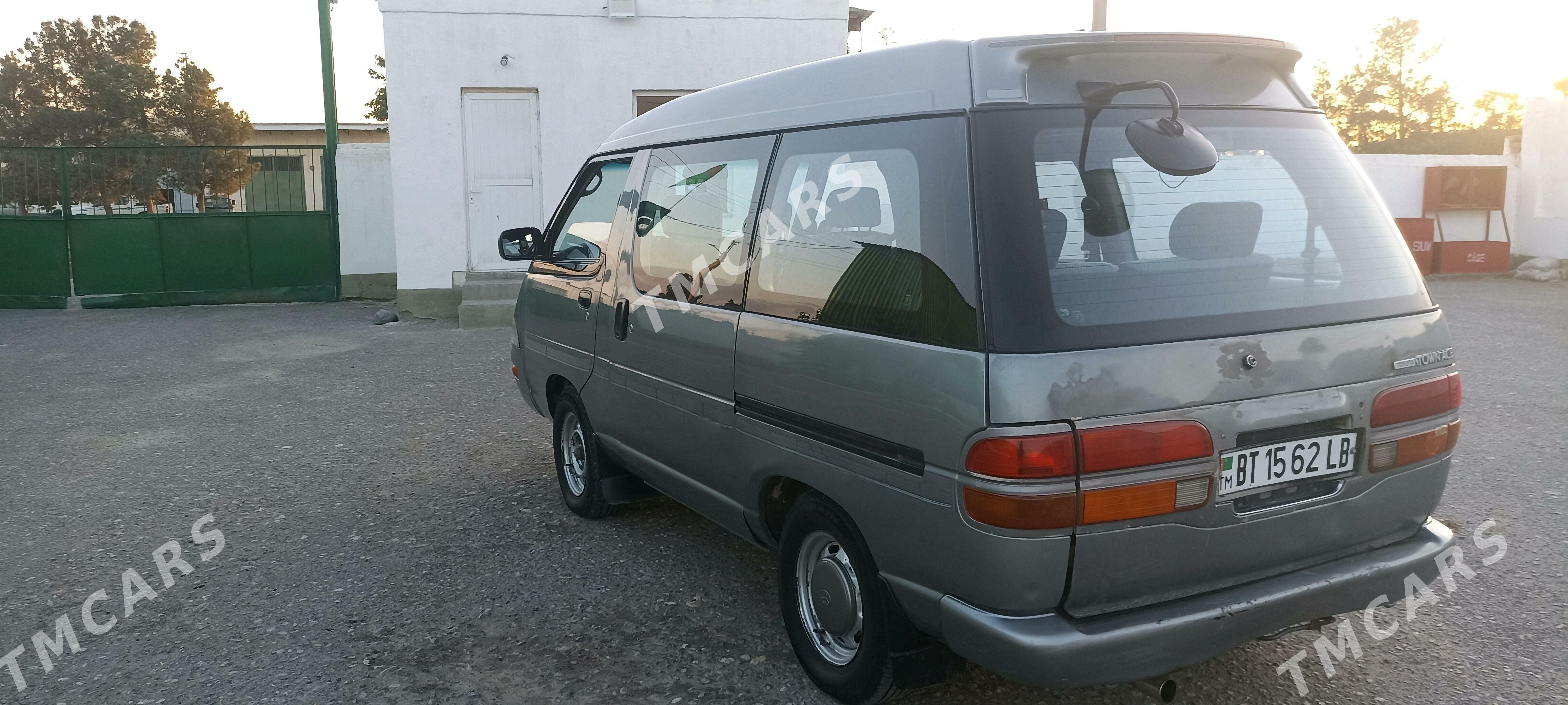 Toyota Town Ace 1993 - 46 000 TMT - Саят - img 2