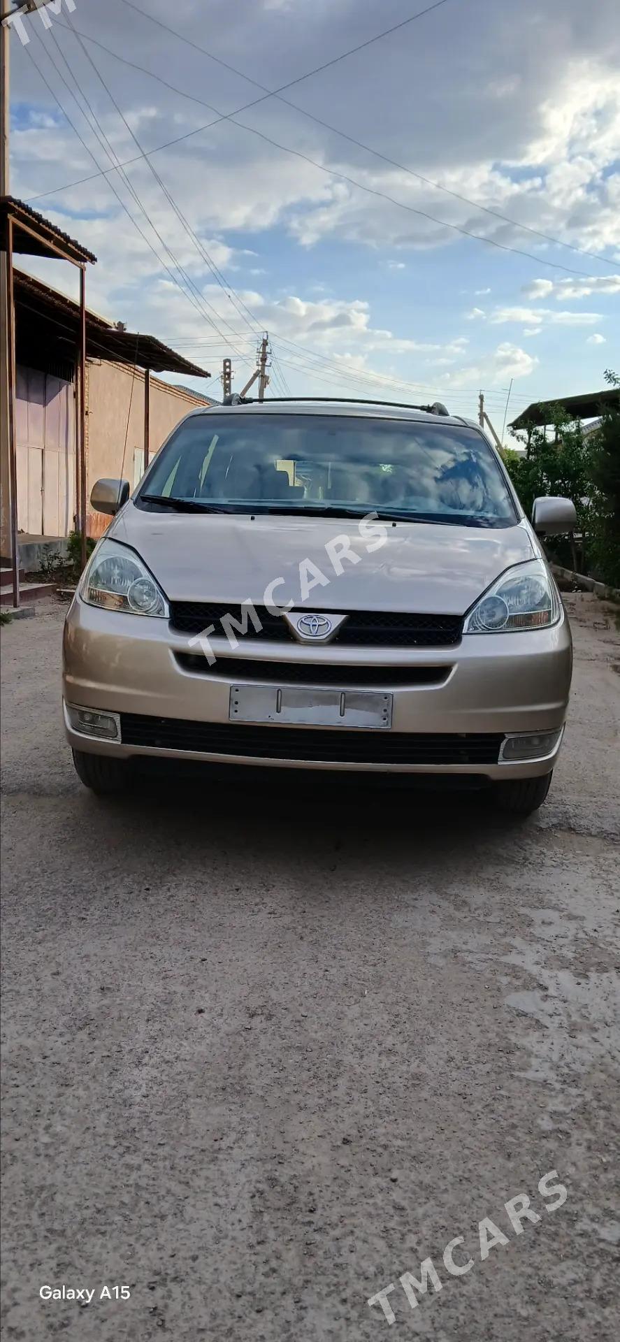 Toyota Sienna 2004 - 250 000 TMT - Daşoguz - img 5