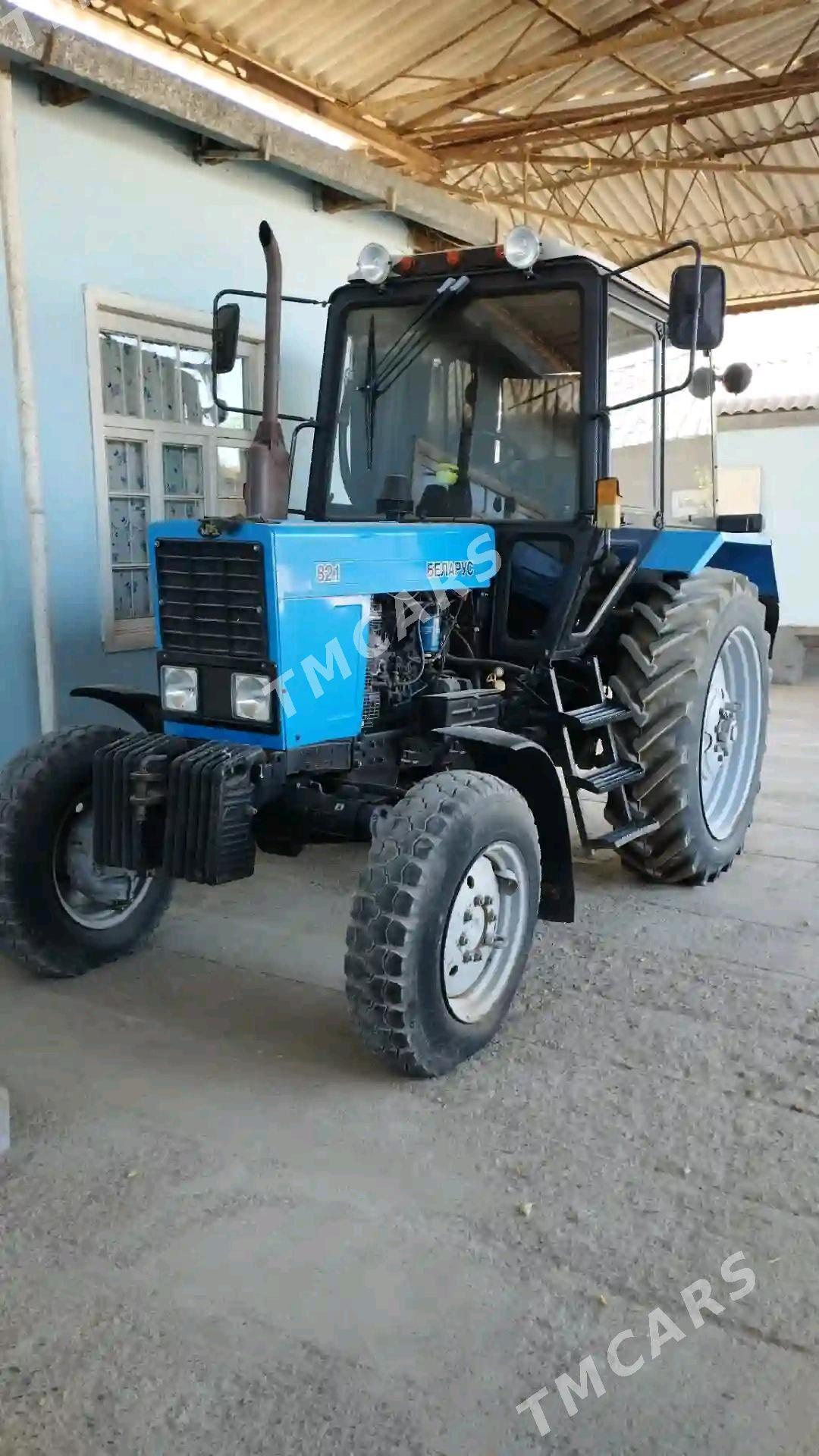 MTZ 82 2013 - 300 000 TMT - Теджен - img 2