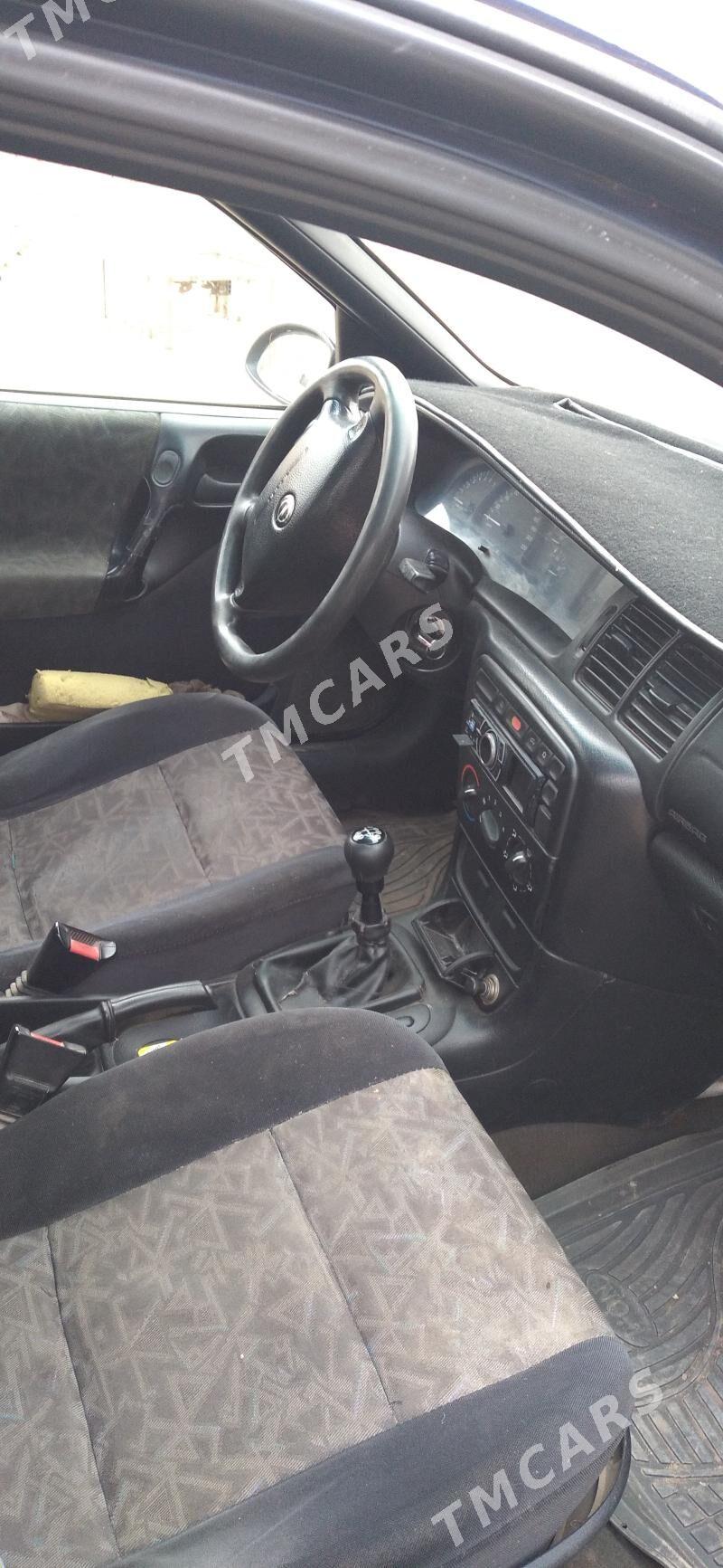 Opel Vectra 1999 - 45 000 TMT - Гурбансолтан Едже - img 2
