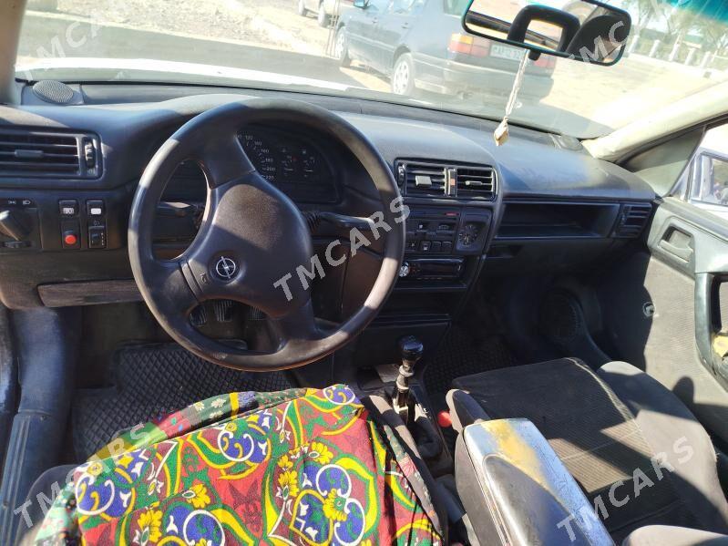 Opel Vectra 1991 - 20 000 TMT - Türkmenbaşy etr. - img 2