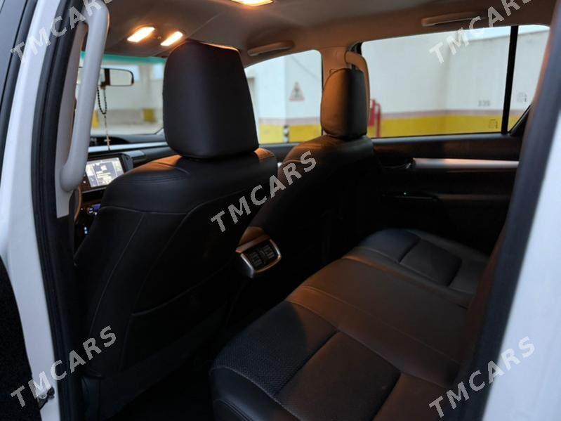 Toyota Hilux 2022 - 610 000 TMT - Ашхабад - img 8