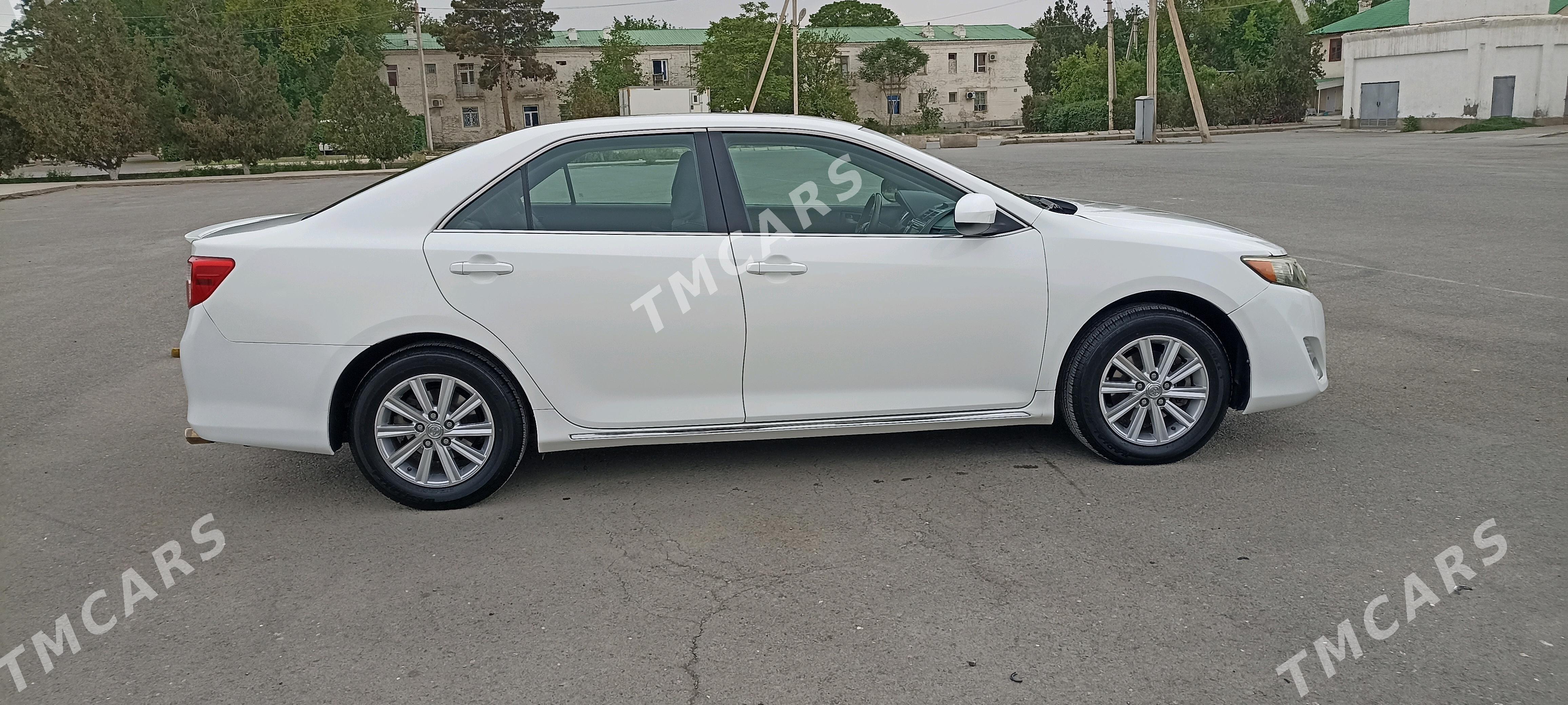 Toyota Camry 2012 - 185 000 TMT - Hitrowka - img 5