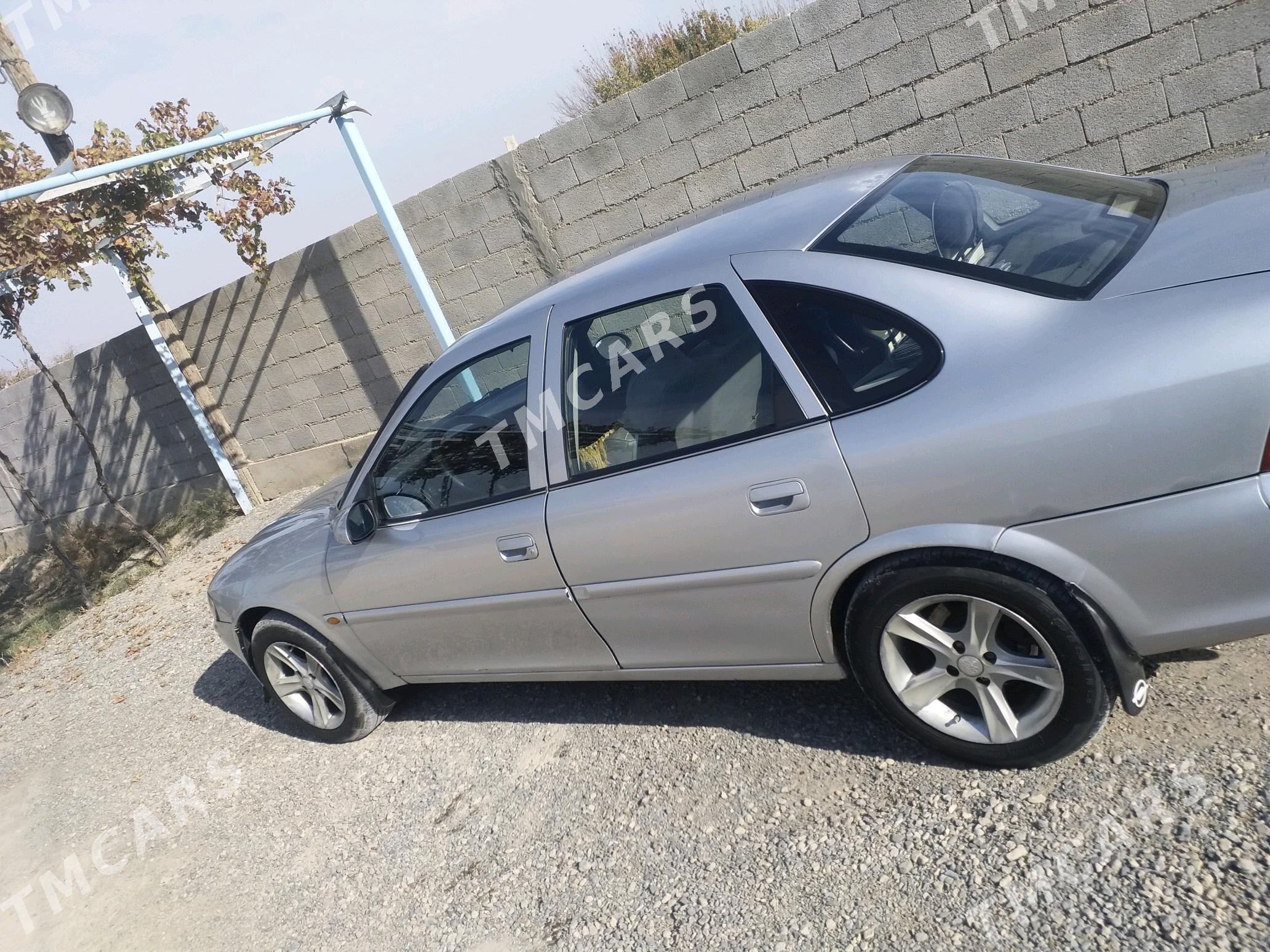 Opel Vectra 1998 - 48 000 TMT - Кака - img 1