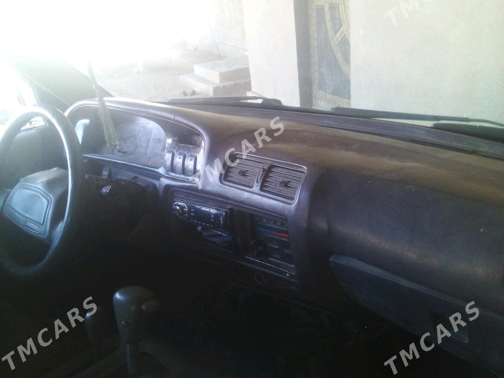 Toyota Town Ace 1993 - 32 000 TMT - Ýolöten - img 2