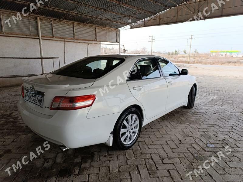 Toyota Camry 2010 - 140 000 TMT - Baýramaly - img 5