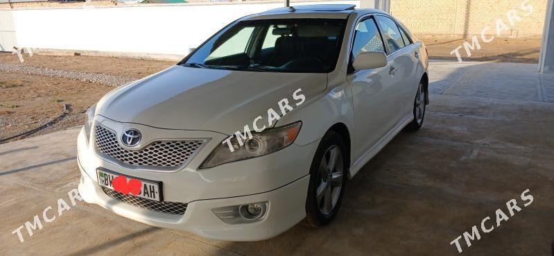 Toyota Camry 2010 - 182 000 TMT - Ýaşlyk - img 2