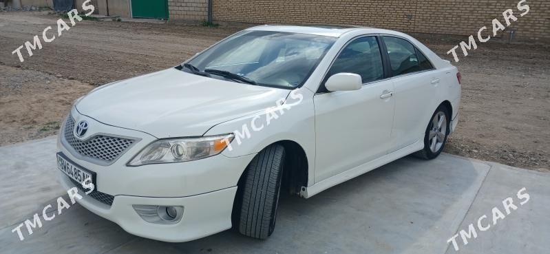 Toyota Camry 2010 - 182 000 TMT - Ýaşlyk - img 4