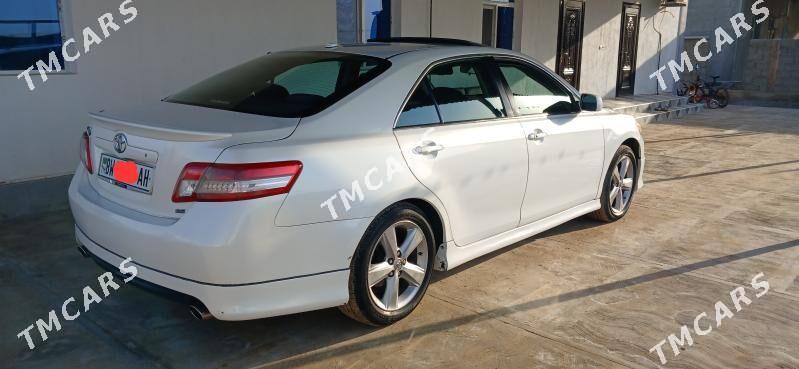 Toyota Camry 2010 - 182 000 TMT - Ýaşlyk - img 6