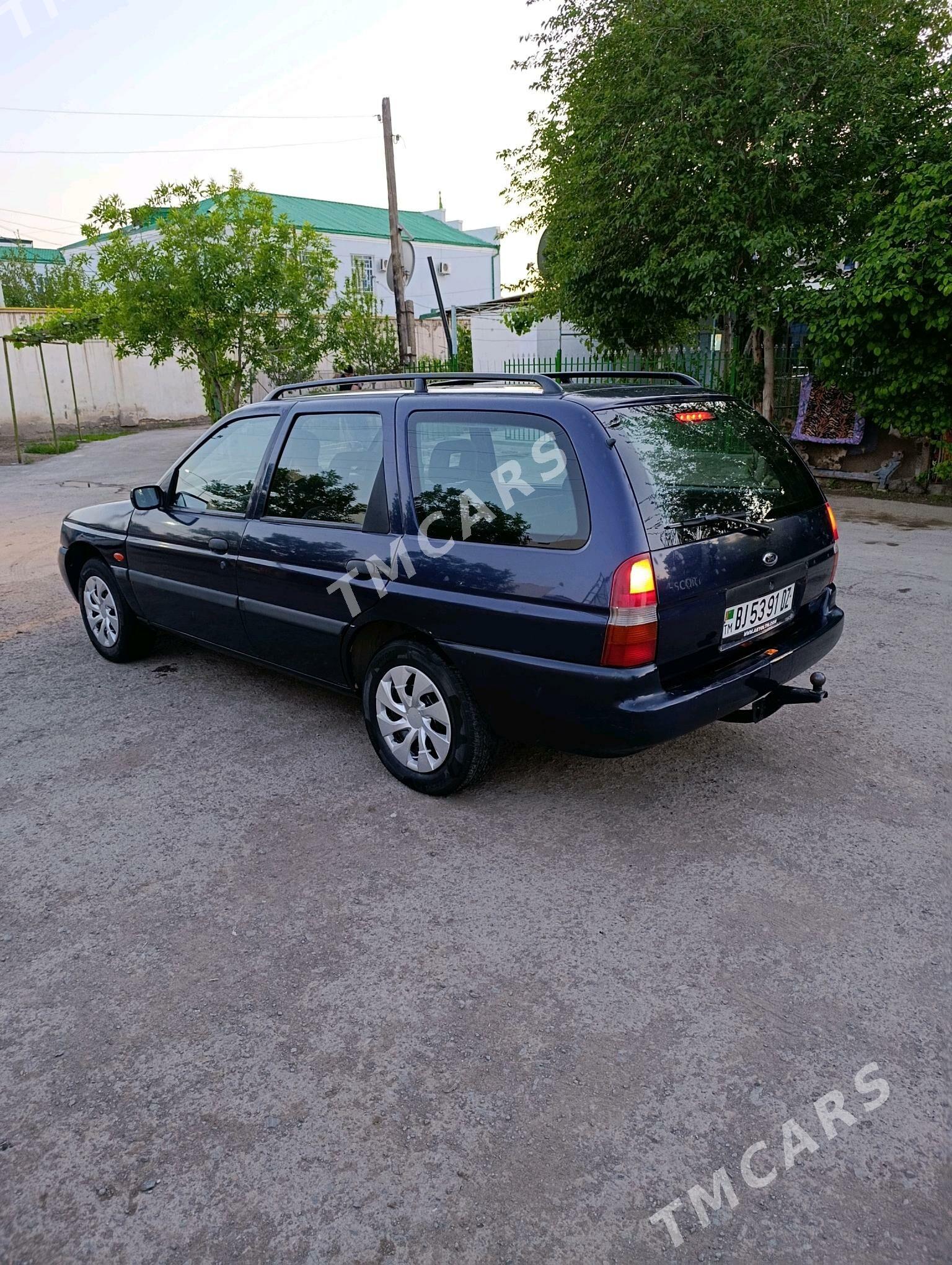 Ford Escort 2000 - 30 000 TMT - Дашогуз - img 6