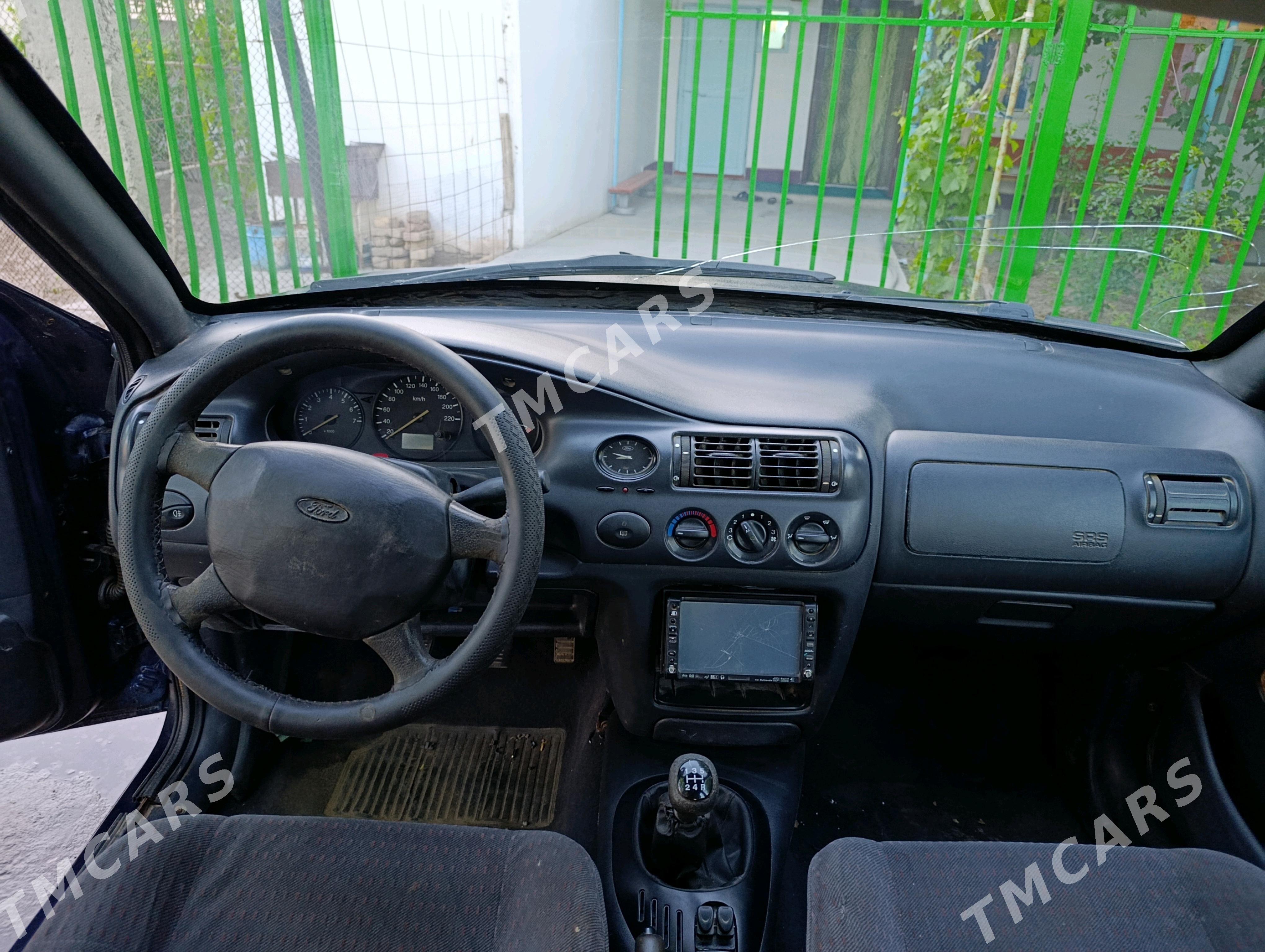 Ford Escort 2000 - 30 000 TMT - Дашогуз - img 8