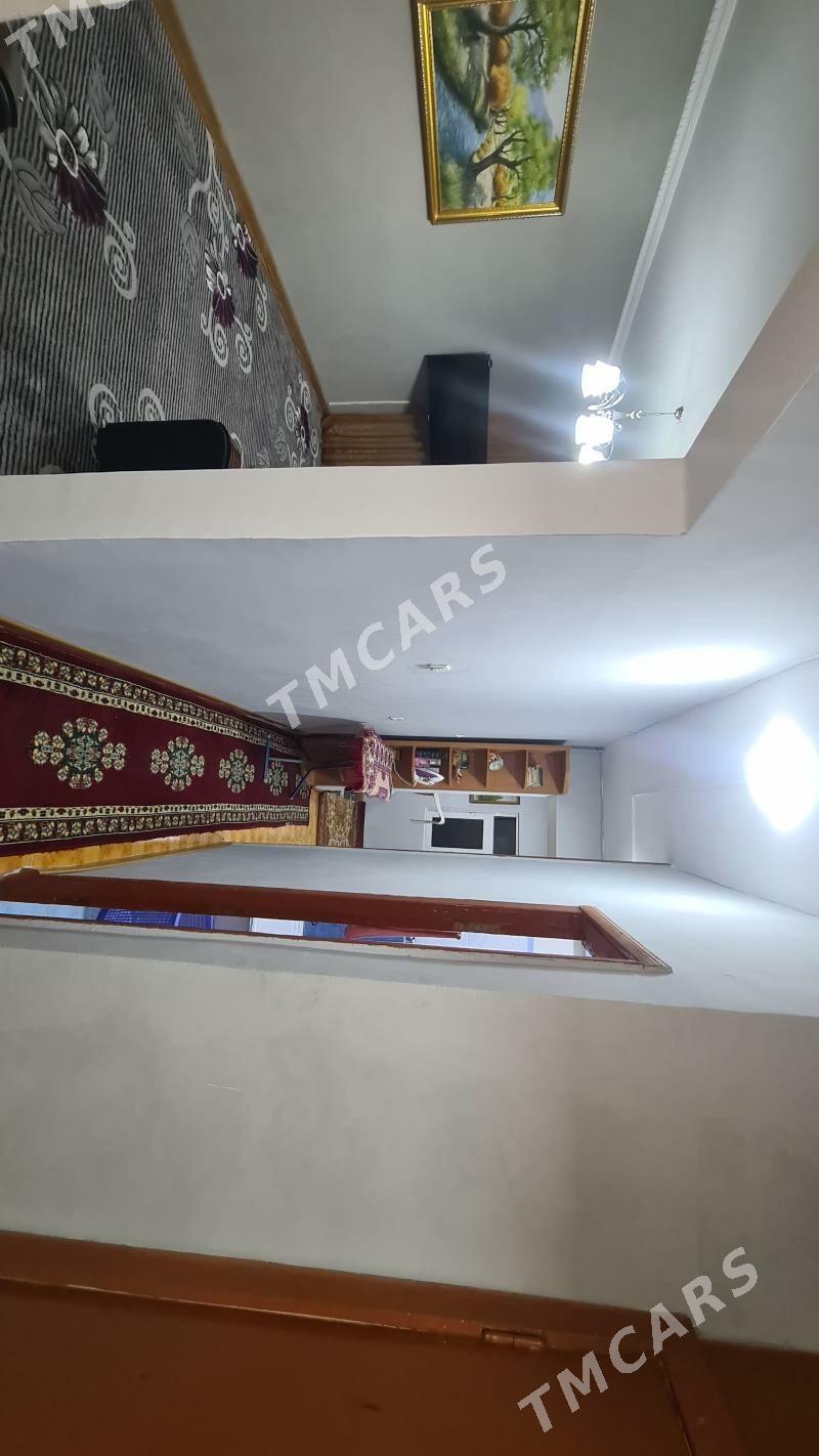 8 мкр. Продаётся КВАРТИРА  - 8 mkr - img 5
