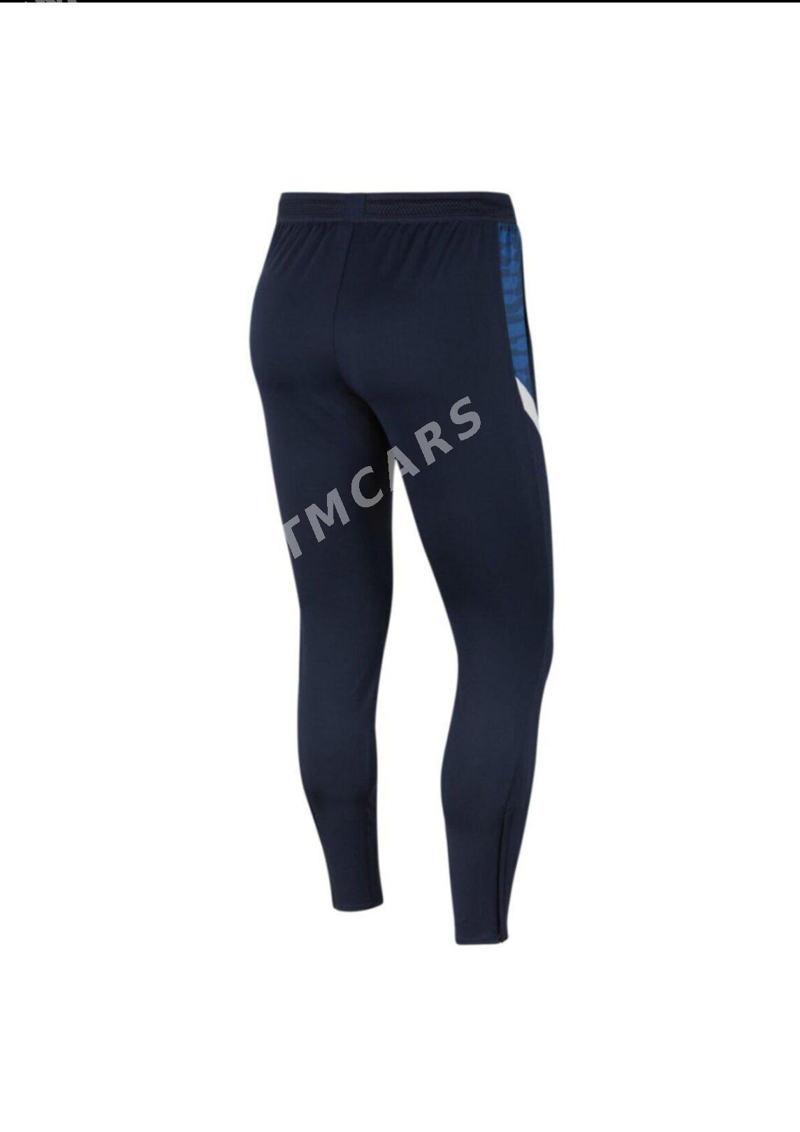 NIKE Dri - Fit - Mary - img 2
