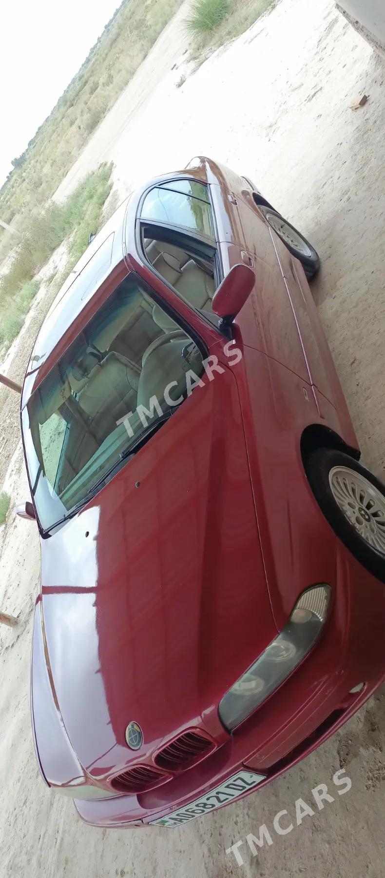 BMW E39 2002 - 110 000 TMT - Болдумсаз - img 3