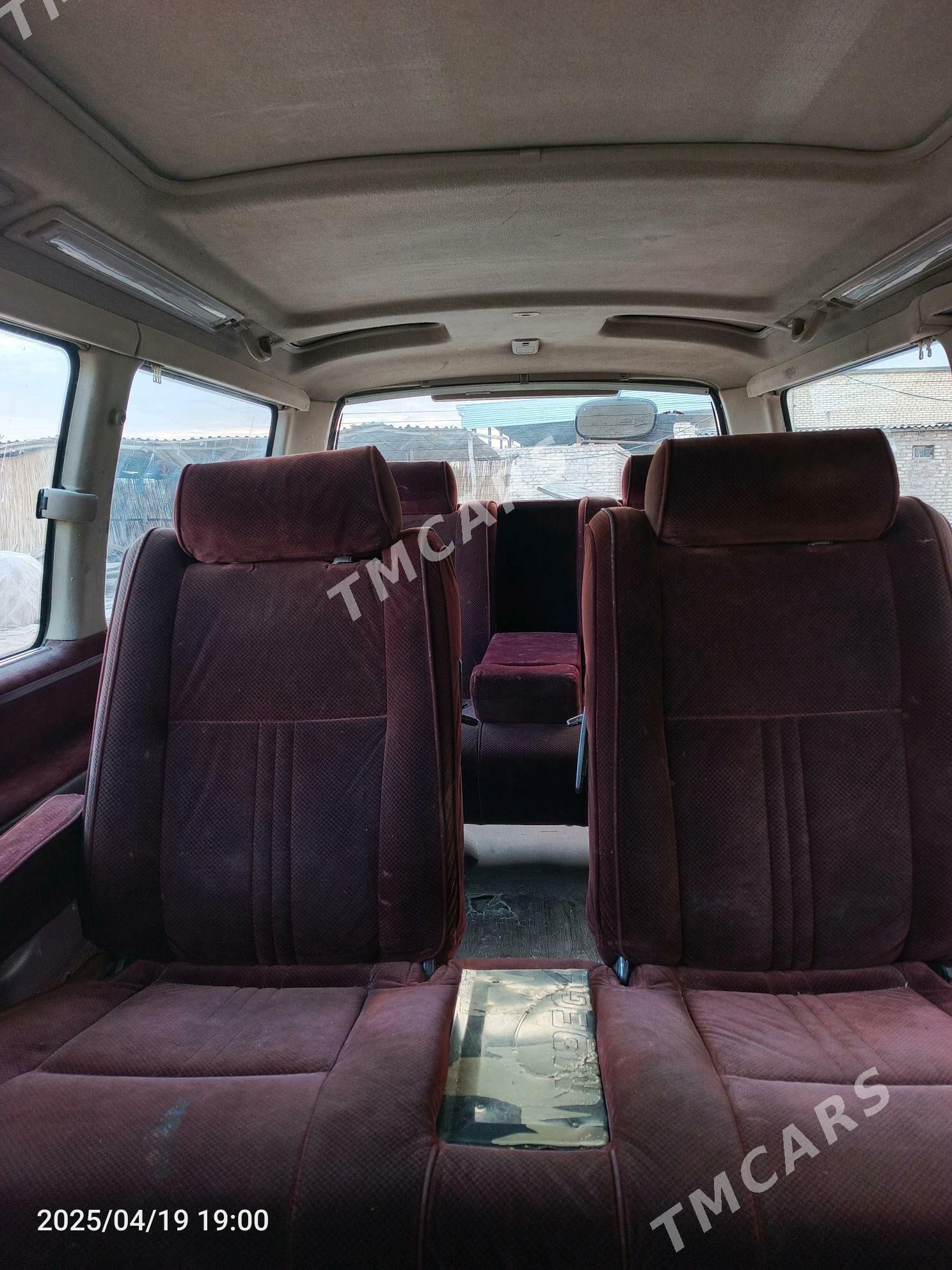 Toyota Hiace 1991 - 70 000 TMT - Мургап - img 5