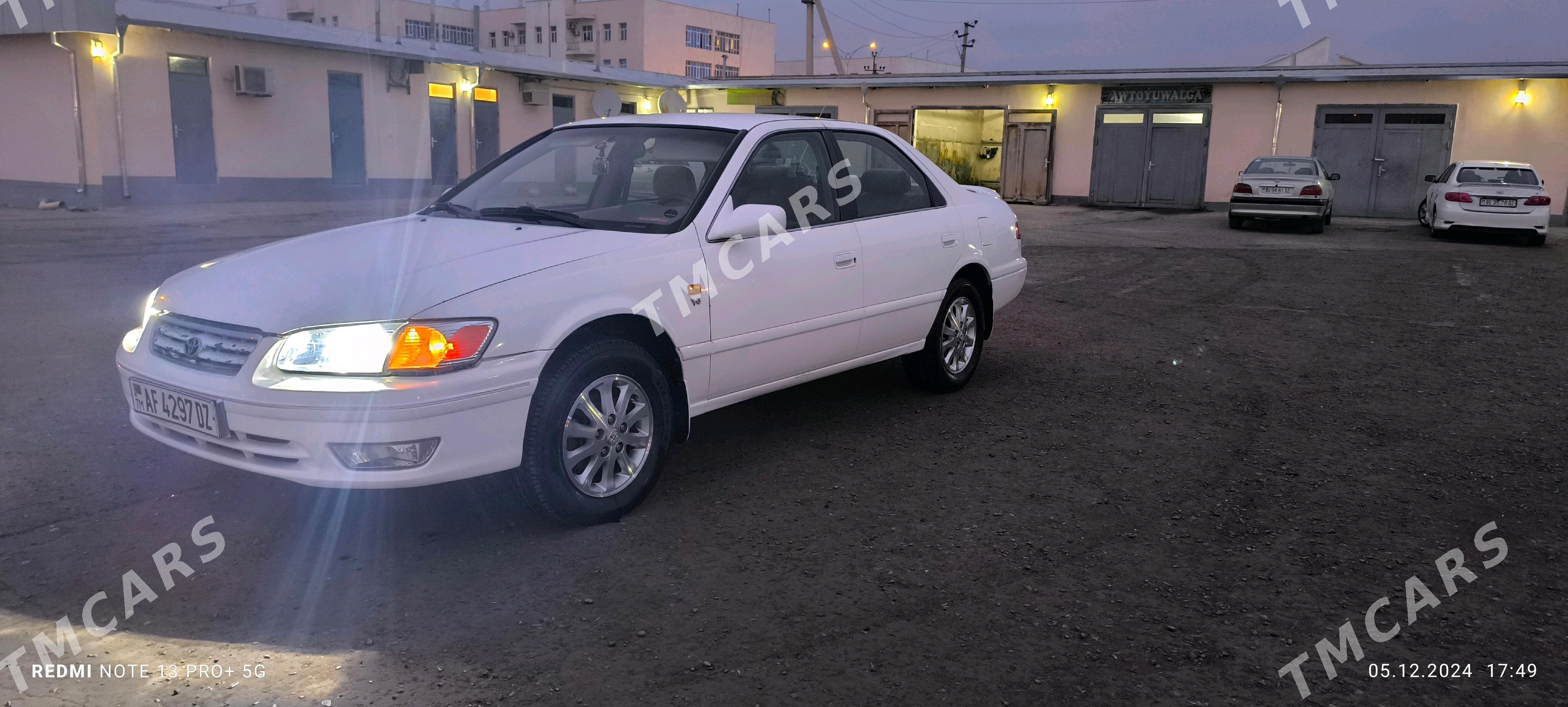 Toyota Camry 2000 - 140 000 TMT - Дашогуз - img 4
