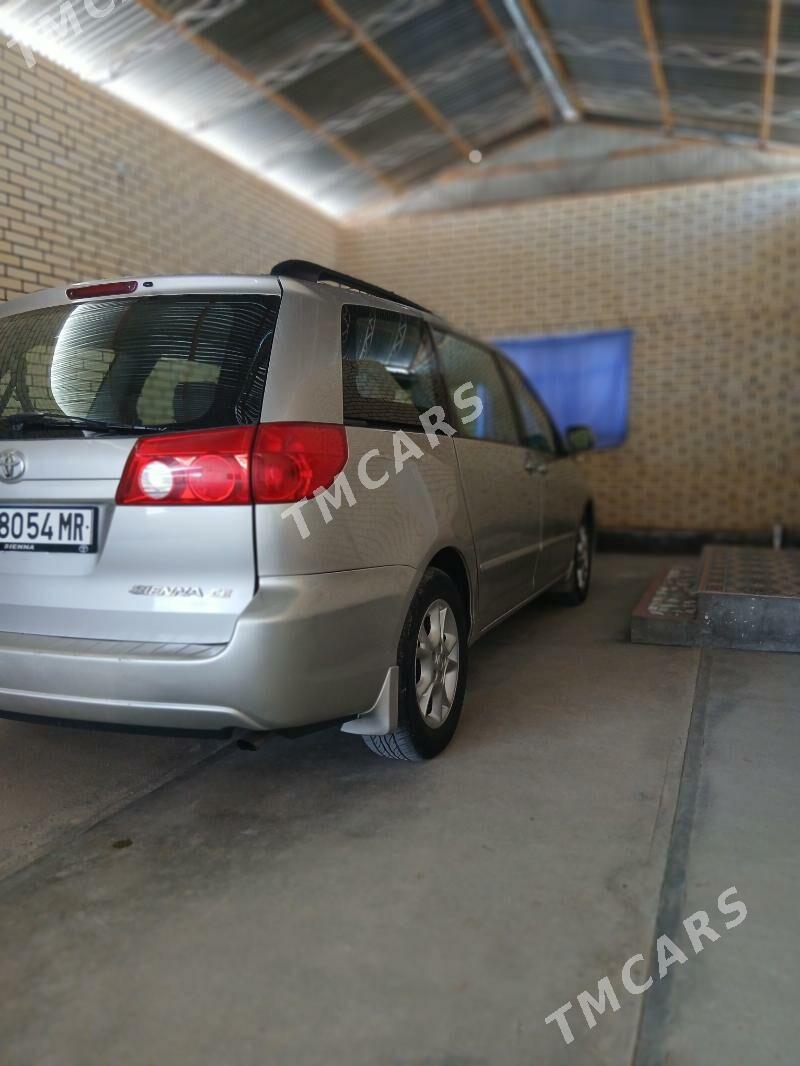 Toyota Sienna 2008 - 250 000 TMT - Baýramaly - img 3
