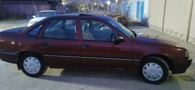 Opel Vectra 1992 - 32 000 TMT - Мары - img 4