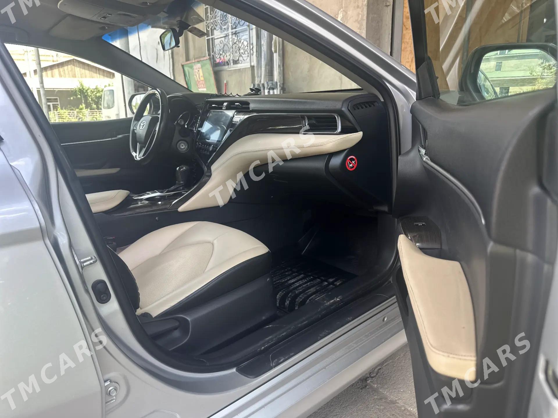 Toyota Camry 2019 - 250 000 TMT - Туркменабат - img 4