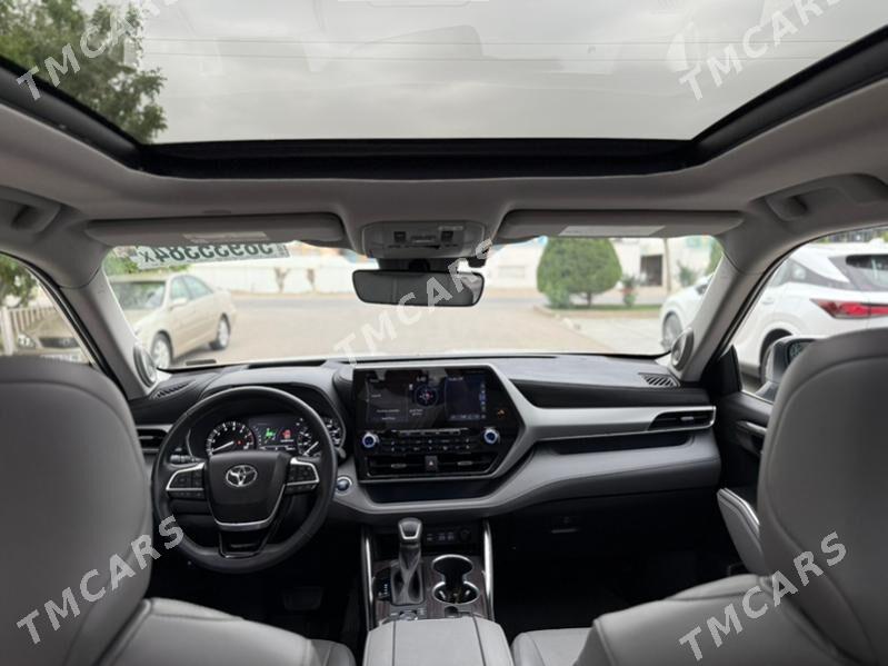Toyota Highlander 2022 - 610 000 TMT - Мары - img 3