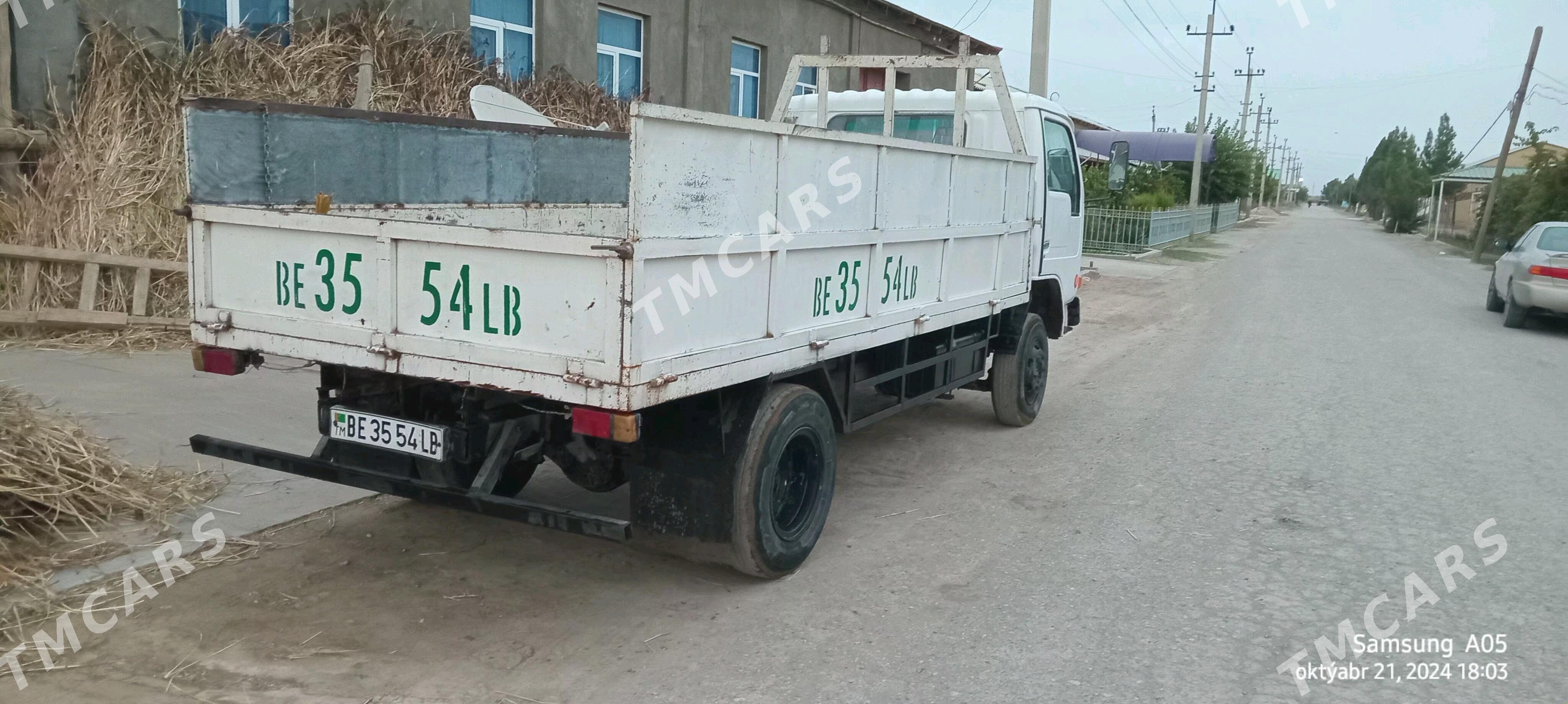 Mitsubishi Canter 2004 - 150 000 TMT - Дянев - img 4