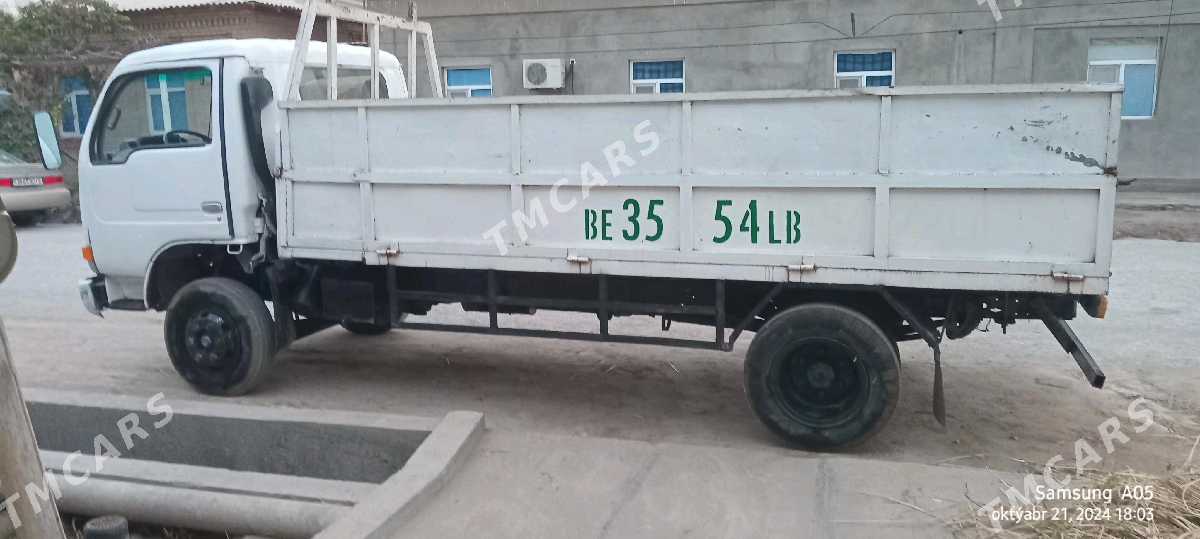 Mitsubishi Canter 2004 - 150 000 TMT - Дянев - img 3