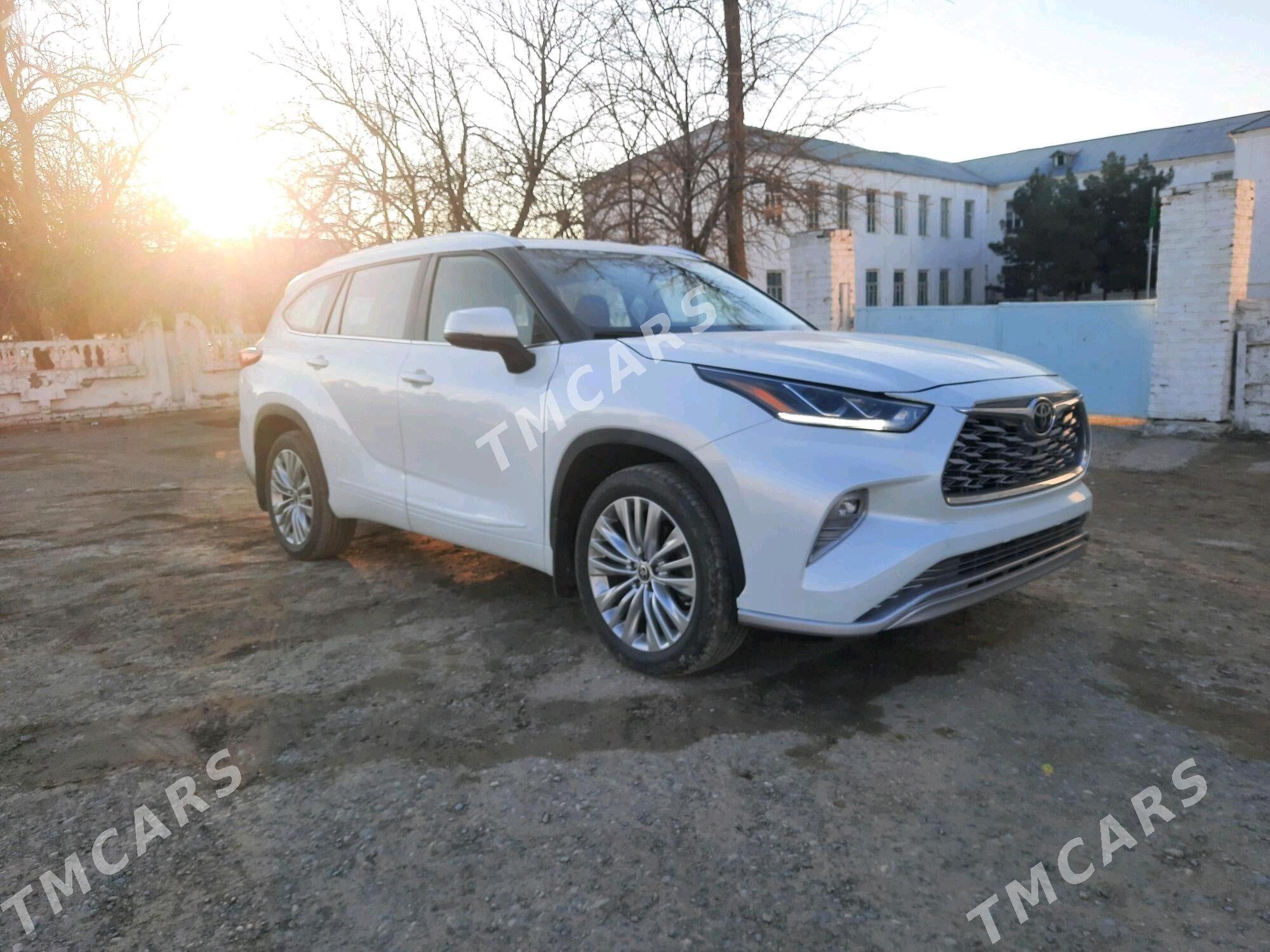 Toyota Highlander 2021 - 640 000 TMT - Мары - img 2