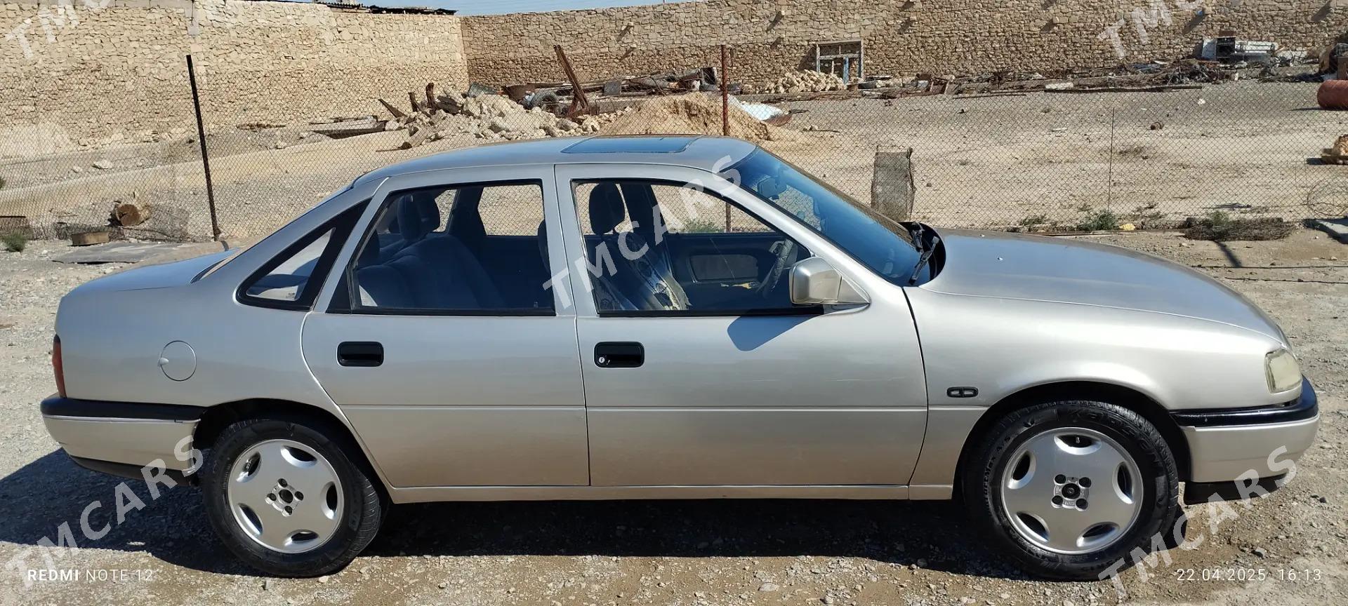 Opel Vectra 1990 - 36 000 TMT - Гызыларбат - img 4