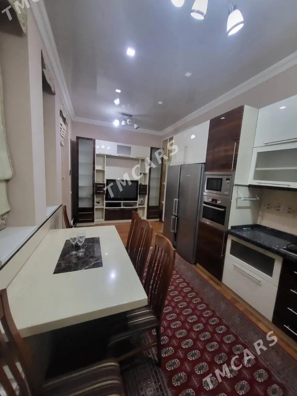Ak-Altyn 4 sot. 4 kom. 150m² - Aşgabat - img 8